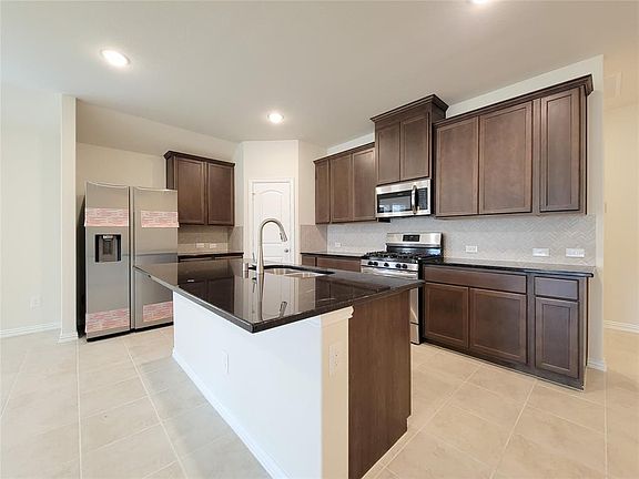 4th image of 21315 Tropisea Dr