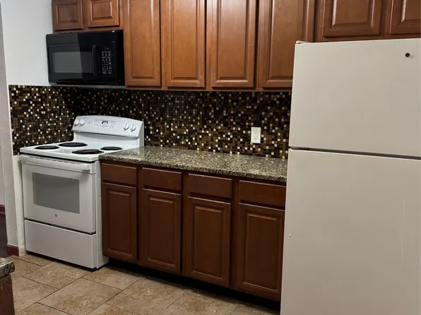 9049 Galewood Dr APT 104, Austin, TX 78758
