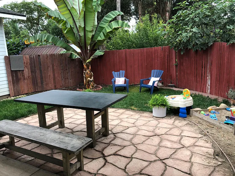 323 S Arboleda Rd — Photo 19