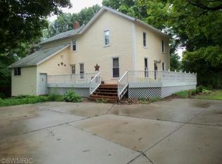 446 E Broadway Hwy, Charlotte, MI 48813