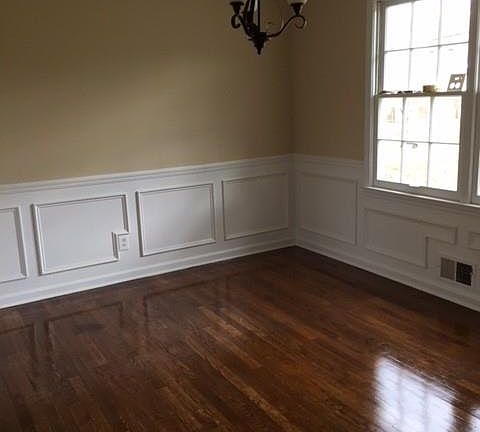 5th image of 109 N River Dr