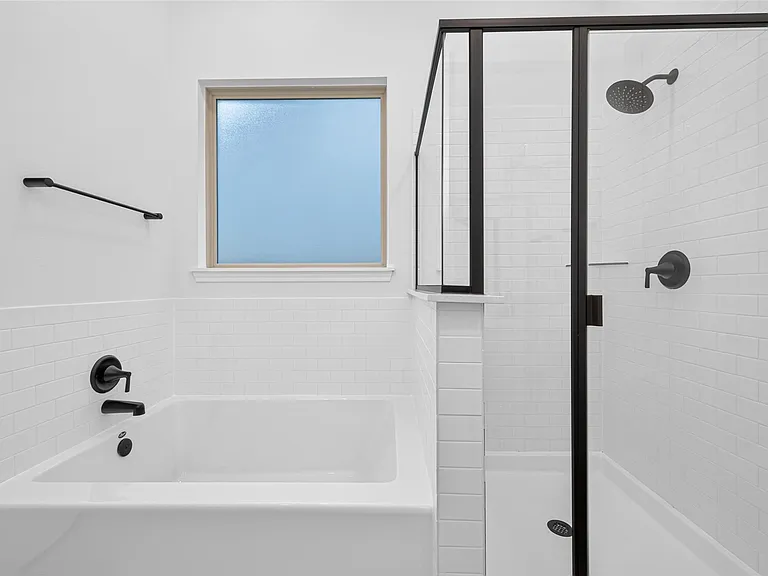 23639 Red Rowan Ln — Photo 29