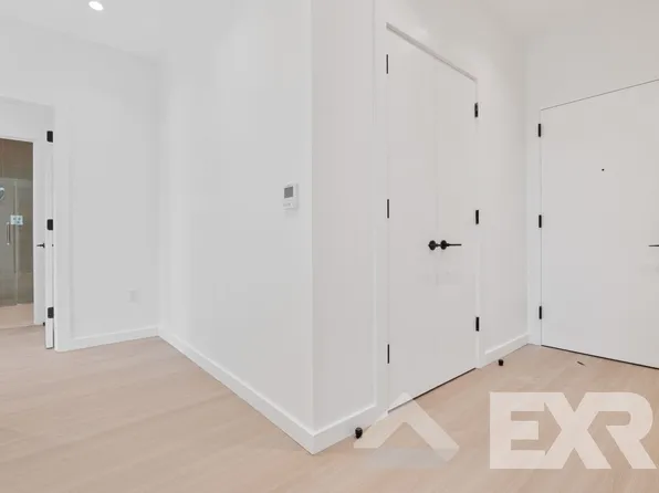 33 4th Street image 5 of 16