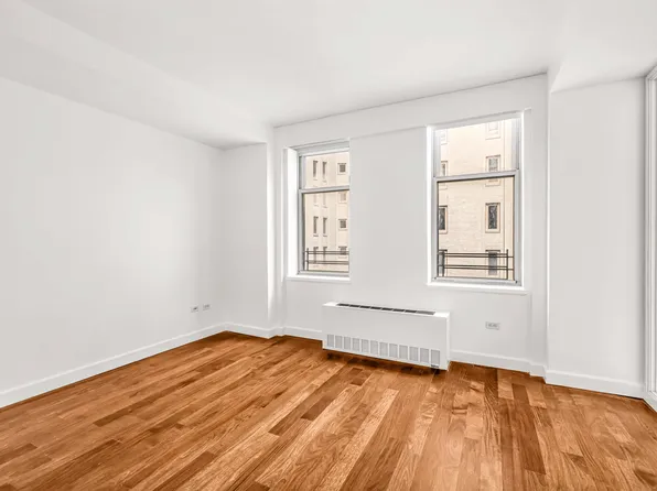 100 West 58th Street image 9 of 13