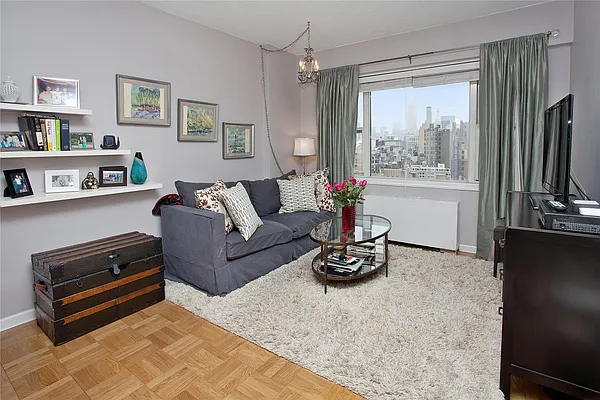 Rented by Douglas Elliman | media 7