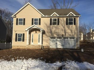 34A Glen Ave, Roseland, NJ 07068