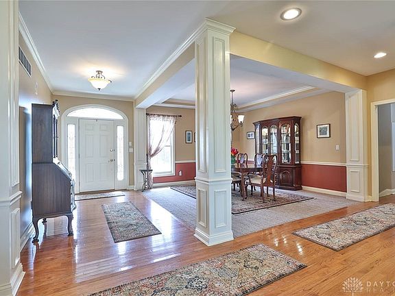 4th image of 913 Markley Woods Way