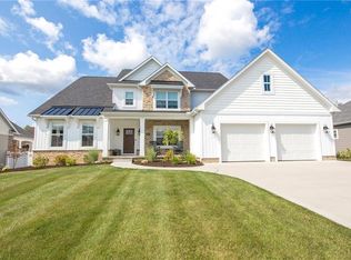 1040 Pickforde Dr NE, North Canton, OH 44720