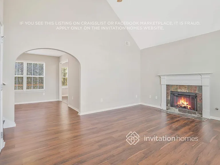 170 Saint Ann Cir — Photo 4