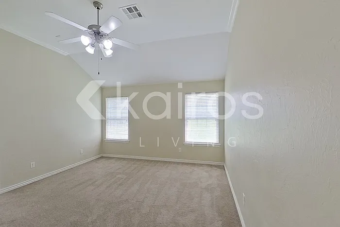 4209 Snowy Owl Dr — Photo 11