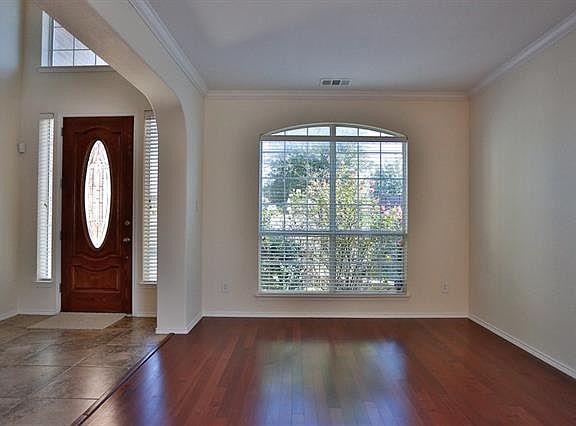 4th image of 509 Rolling Hills Ln
