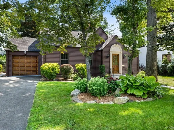 78 Oak Lane, Pelham, NY 10803