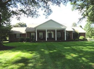 1401 Chelmsford St NW, North Canton, OH 44720