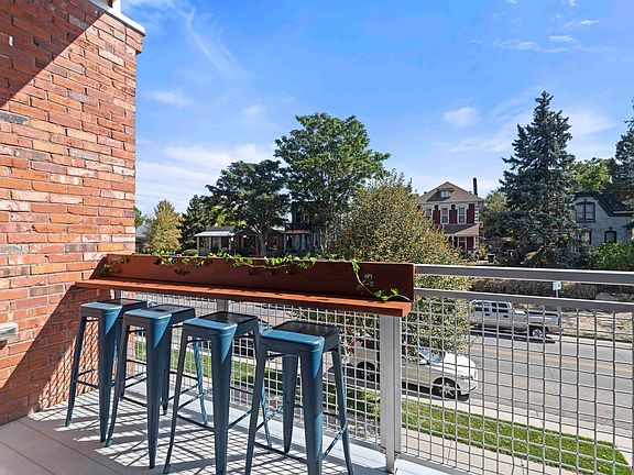 3rd image of 2525 Arapahoe St. #214