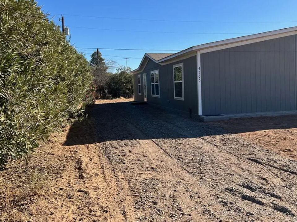 2nd image of 4565 N SIERRA Drive