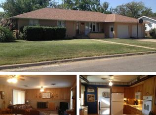 215 S Oak St, Pretty Prairie, KS 67570