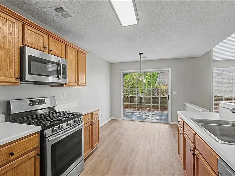 400 Stambridge Ct — Photo 10