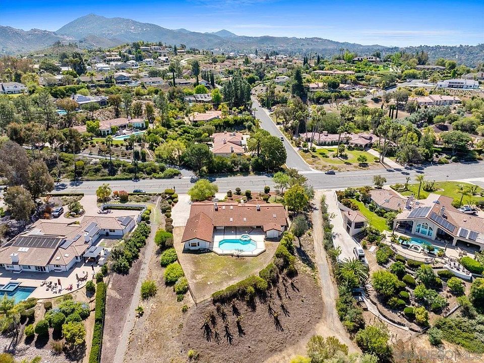 1st image of 17648 Valle Verde Rd