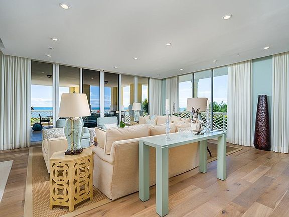4th image of 100 Beachview Dr APT 2