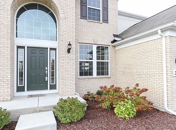 2nd image of 3525 Brighton Ln