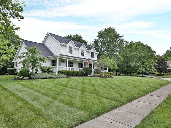 2nd image of 120 Autumn Rush Ct