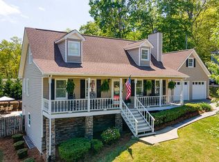 135 Garden Hill Dr, Calhoun, GA 30701