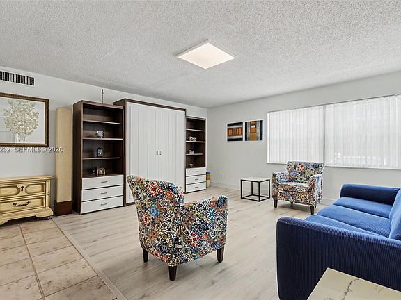 2nd image of 2500 NE 9th St APT 111