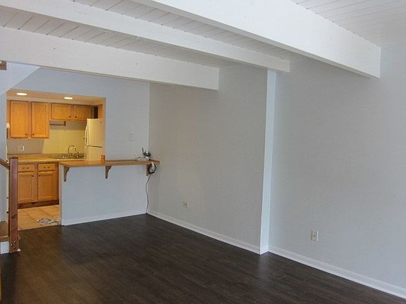 4th image of 130 Cora Ave APT A