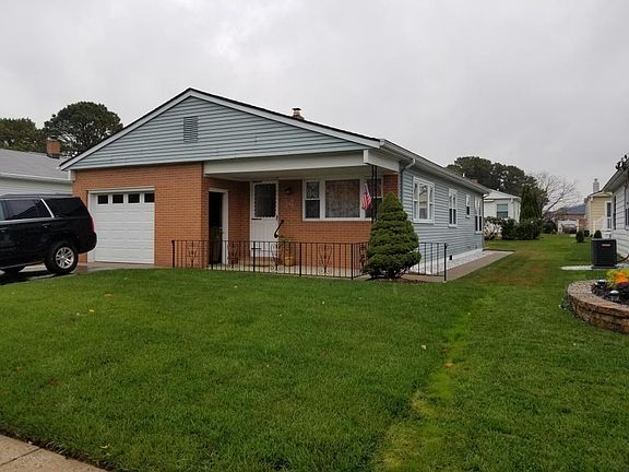 2nd image of 14 Calalou Ct
