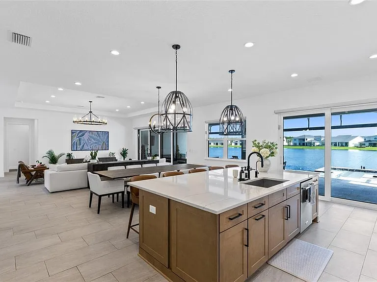 9445 Santorini Dr — Photo 10