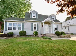 714 Springfield Rd, East Peoria, IL 61611