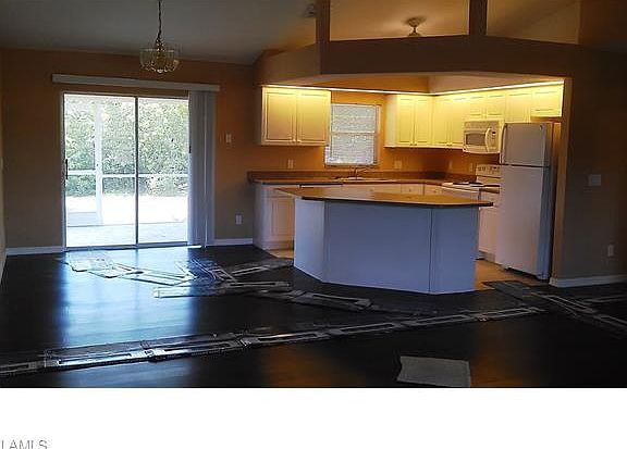 3rd image of 732 Gaylord Ave S