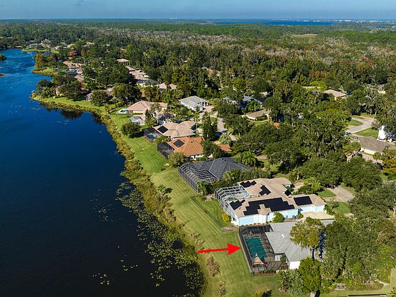 5th image of 46 Indianhead Dr