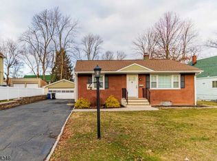 4 Berkeley Ter, Plainfield, NJ 07062