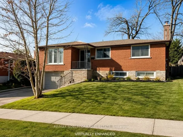 166 Collings Ave, Bradford West Gwillimbury, ON L3Z 1W1