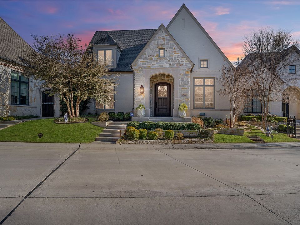 1st image of 14 Abbey Creek Way