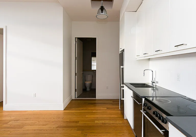 17 Monitor St #1G — Photo 6