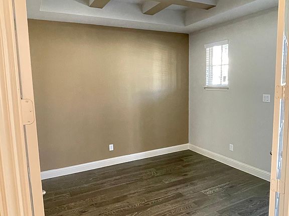 4th image of 4109 Sechrist Dr