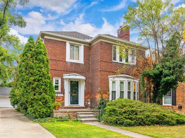 710 Neff Rd, Grosse Pointe, MI 48230