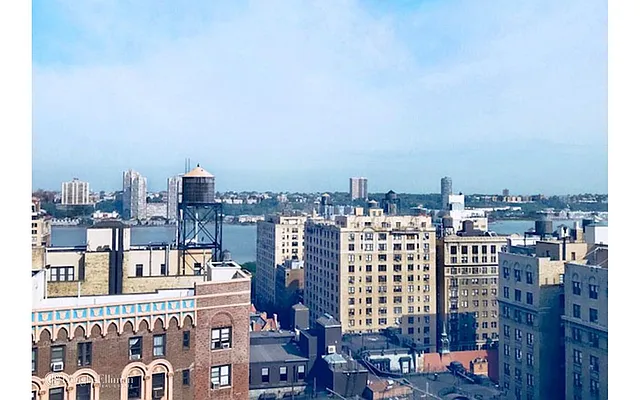 Sold by Douglas Elliman | media 18