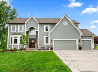 18814 Greenway St, Olathe, KS 66062