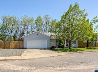 3325 Quail Pl, Lebanon, OR 97355