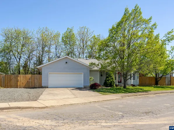 3325 Quail Pl, Lebanon, OR 97355