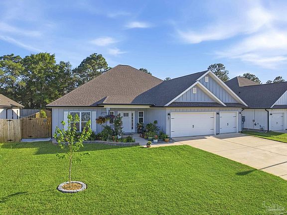 2nd image of 2078 Refuge Cir