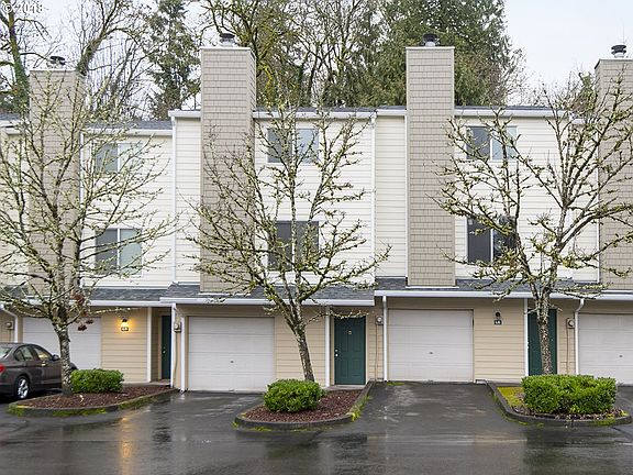 2nd image of 13216 NE Salmon Creek Ave Unit L5