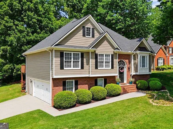 13 Lamplighter Cv NW, Cartersville, GA 30120