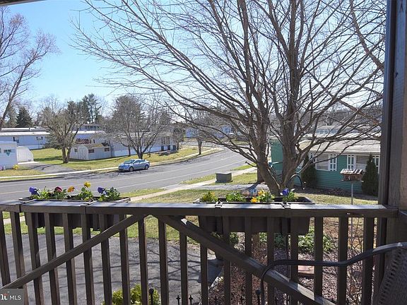 5th image of 122 Cherry Ln