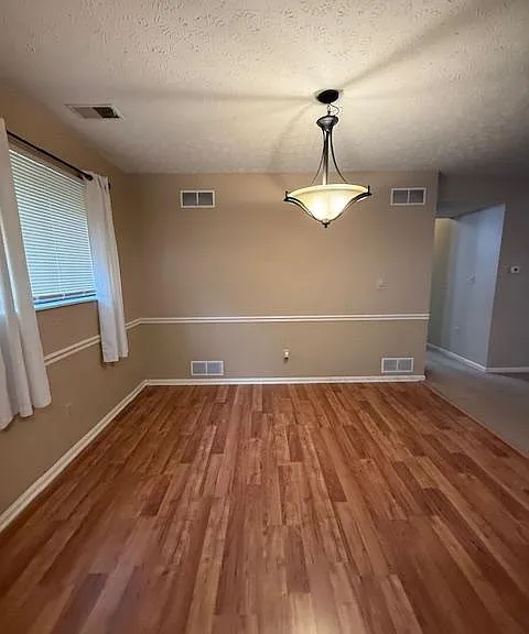 6385 Catawba Dr — Photo 5