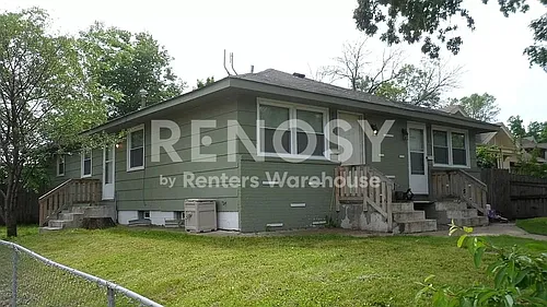 2330 Irving Ave N Photo 1