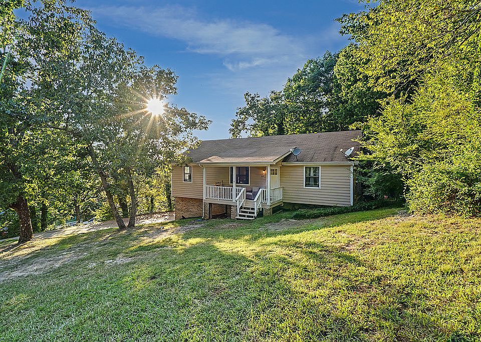 1st image of 227 Timber Ridge Trl